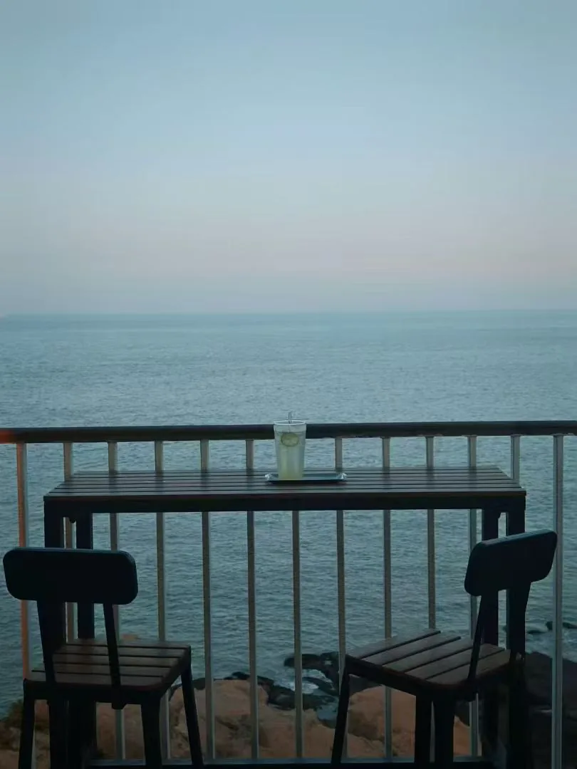 黄昏海景露台